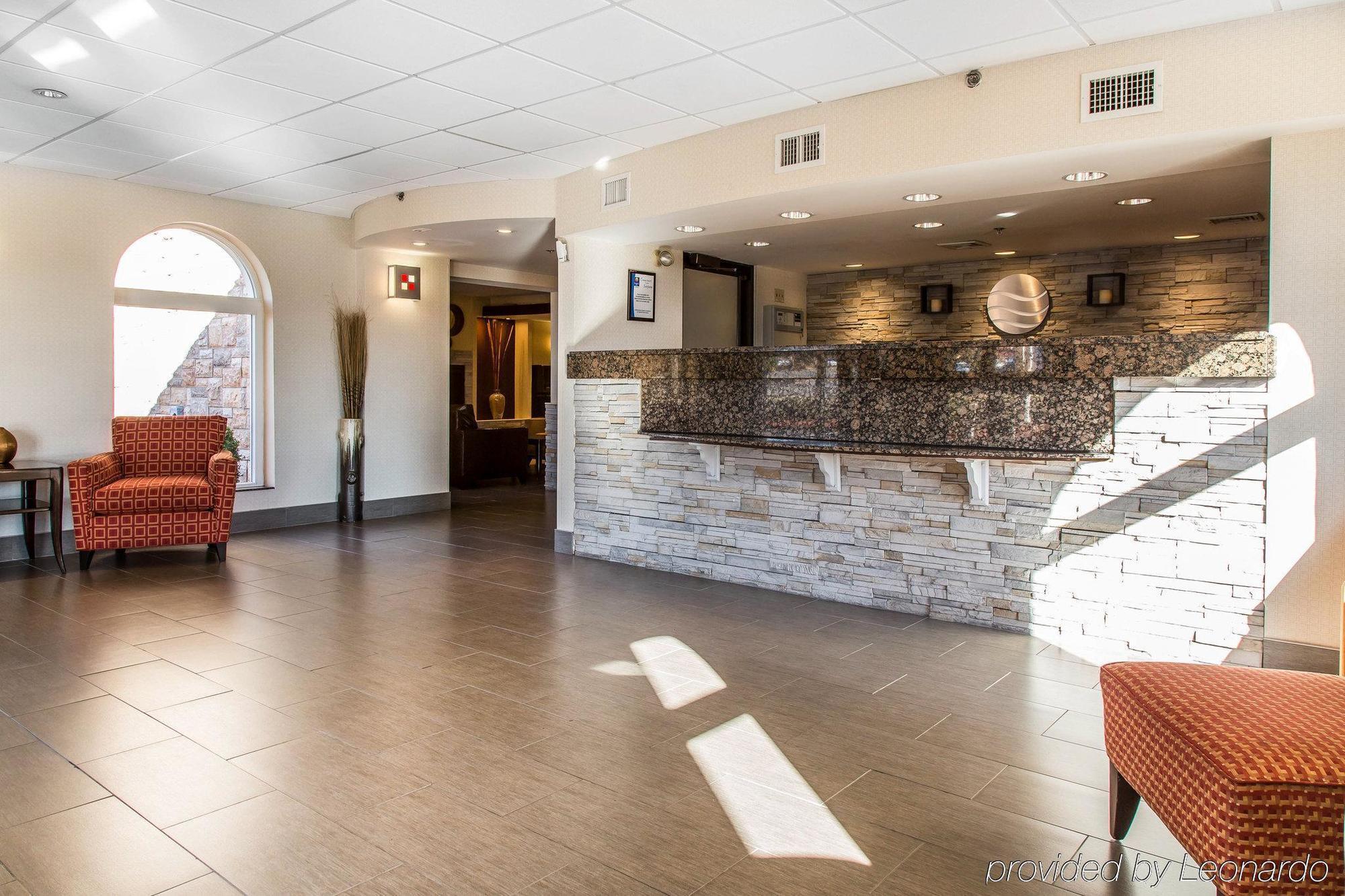 Comfort Inn & Suites East Hartford - Hartford Exterior photo